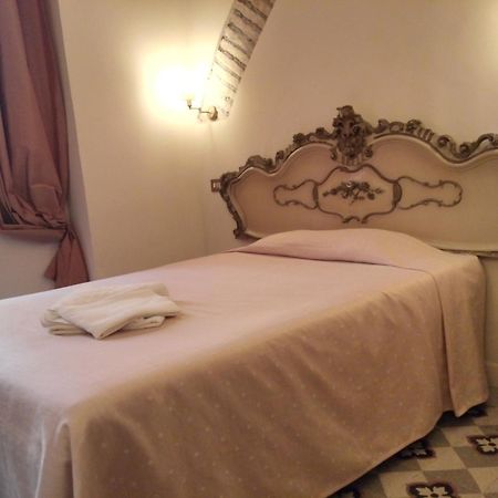 Marta Guest House Rome Bilik gambar